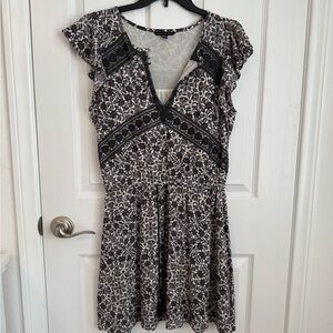 American eagle Floral Black and White Dress